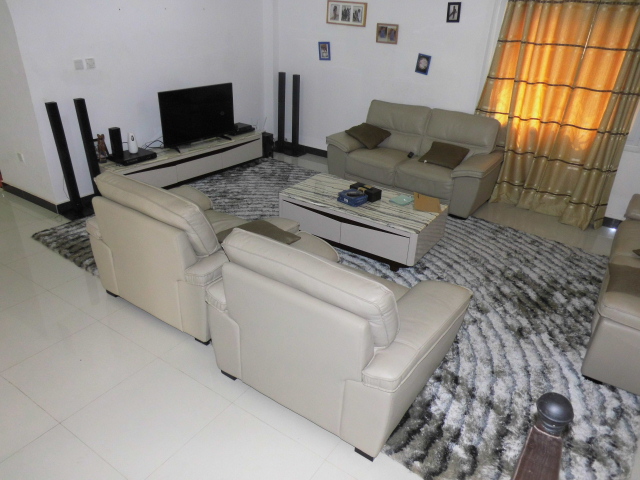 Beautiful 3 bedroom house fully furnished at Paradise View