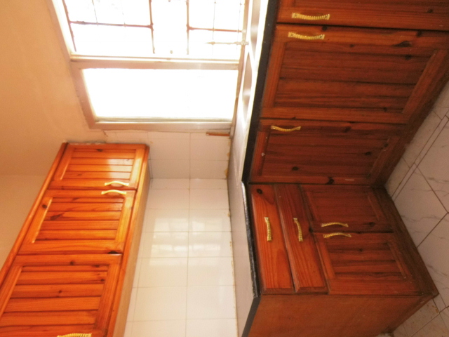 Spacious 3-bedroom unfurnished house in Kotu