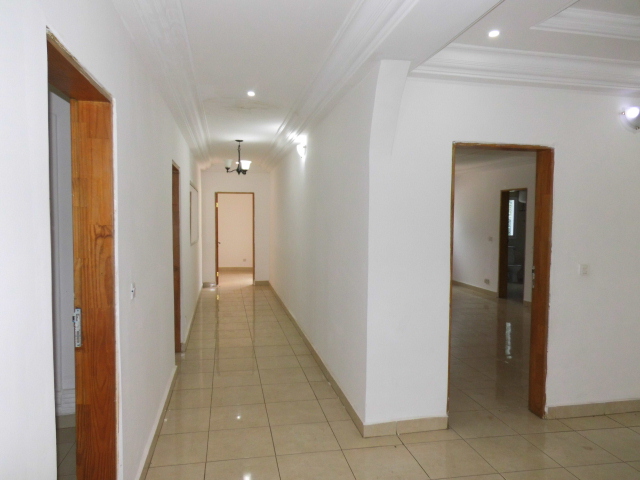 Stunning 7 bedroom unfurnished at Brufut Ghanatown