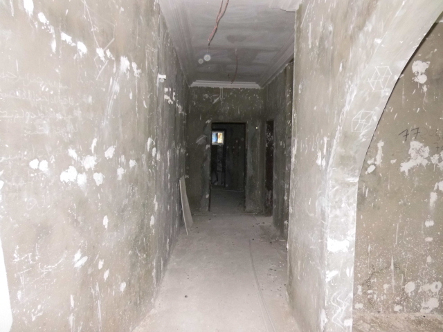 Unfinished 6 bedroom house at Brufut Wullinkama