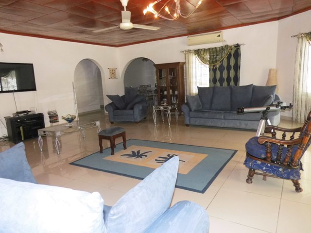 BEAUTIFUL FURNISHED COMPOUND FOR SALE