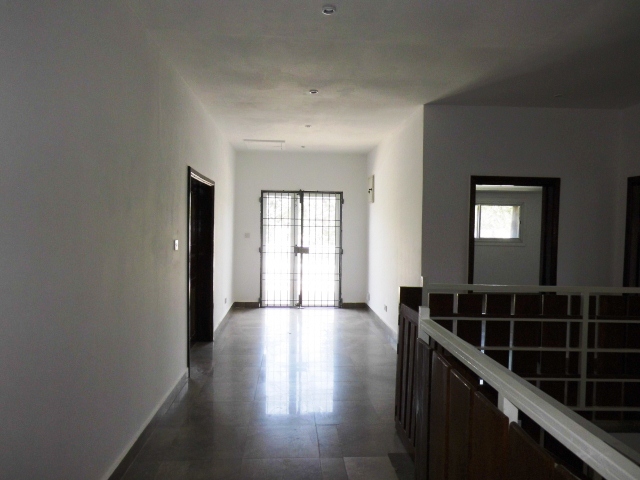 Massive modern 4 bedroom unfurnished house in&nbsp;Fajara