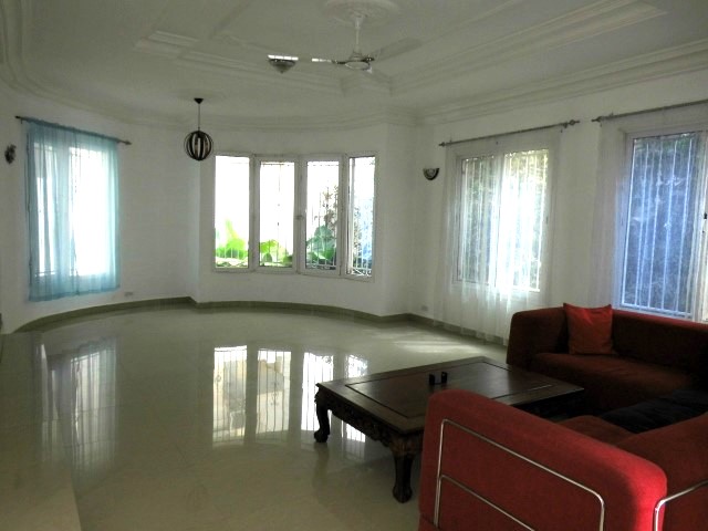 Modern 4 Bedroom, 3 Bathrom Home in Prime Brusubi Turntable Location