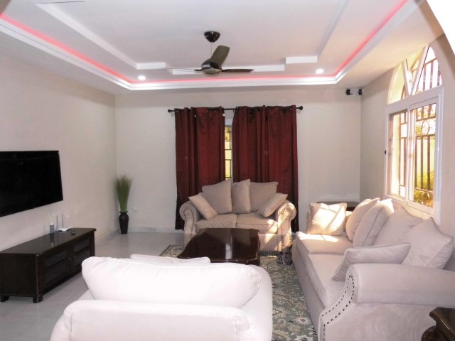 Luxurious 4-Bedroom Villa in Bijilo &ndash; Fully Furnished, Beachside Living with Nature&rsquo;s Charm