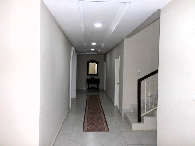 Luxurious 4-Bedroom Villa in Bijilo &ndash; Fully Furnished, Beachside Living with Nature&rsquo;s Charm