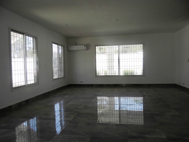 Massive modern 4 bedroom unfurnished house in&nbsp;Fajara