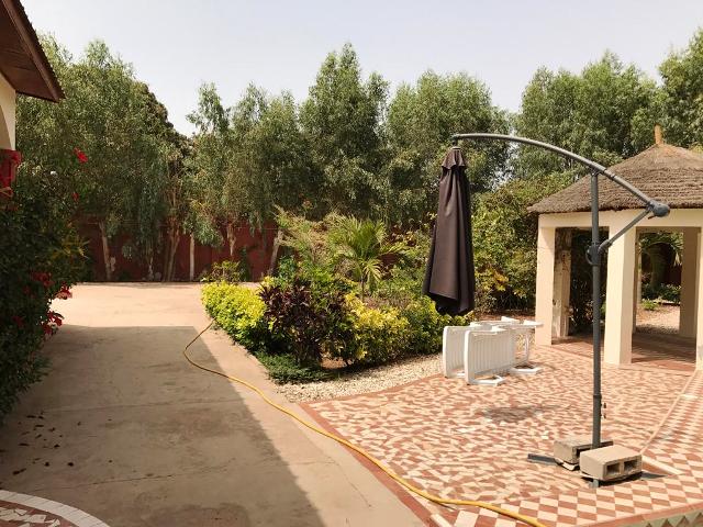 Spacious&nbsp;4 Bedroom&nbsp;partially furnished full compound in Kerr Serigne