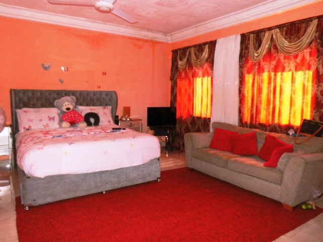 Beautifully designed 4 bedrooms Fully furnished property