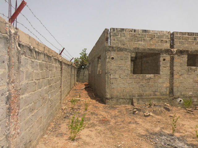 Incomplete 3 Bedroom bungalow with boys quarters at old yundum