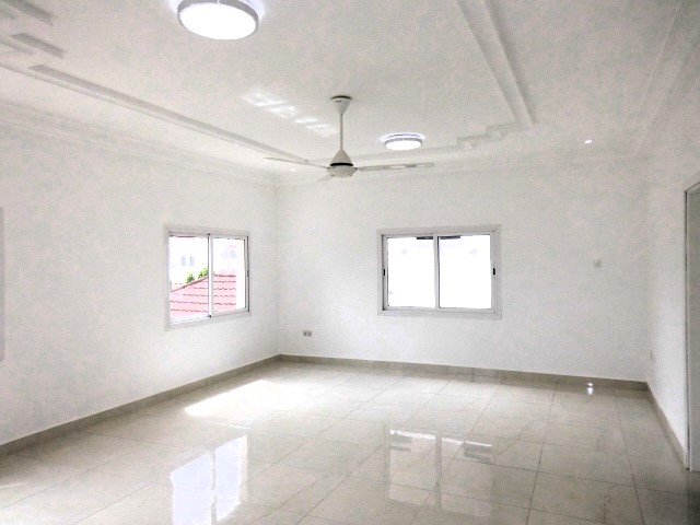 Luxury 6-Bedroom Sea View Residence | Prime Location