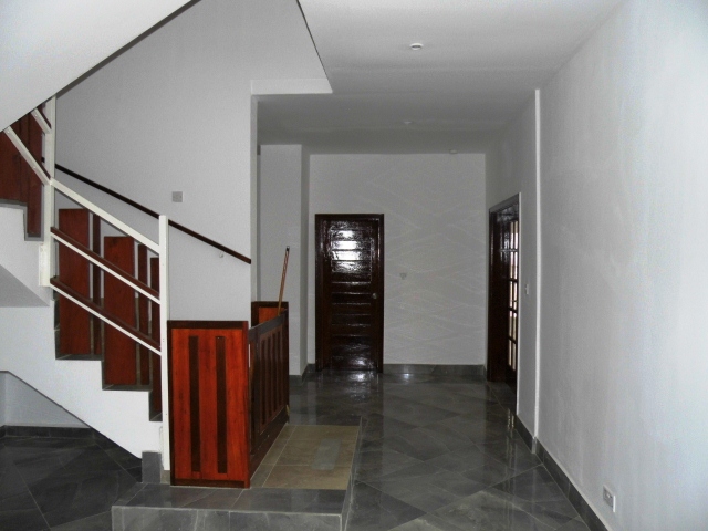 Massive modern 4 bedroom unfurnished house in Fajara