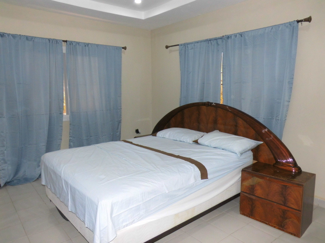 Luxurious 4-Bedroom Villa in Bijilo &ndash; Fully Furnished, Beachside Living with Nature&rsquo;s Charm