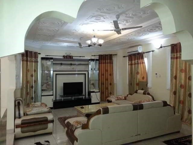 5 Bedroom Fully furnished house with a Bantaba located in Sukuta