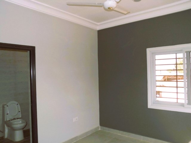 Kaba Unfurnished 2 bedrooms unit at our airport Residence