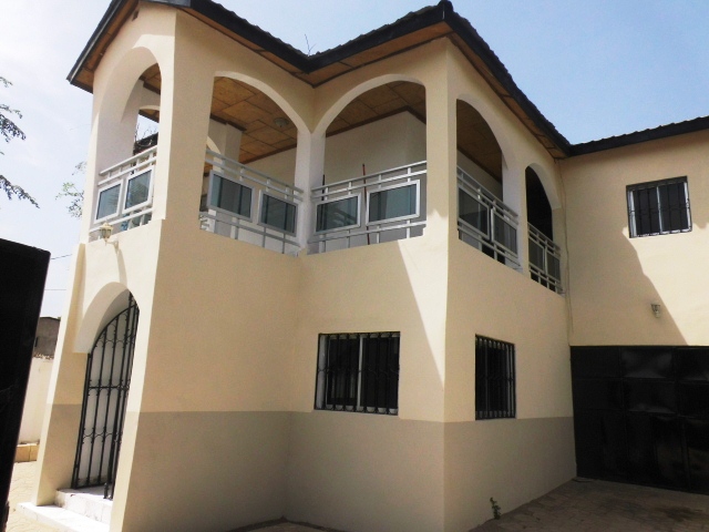 A beautiful 4 bedroom house unfurnished house Kerr Serigne