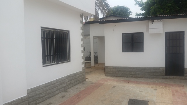 6 BEDROOM UNFURNISHED (NEW SENEGAMBIA HIGHWAY)