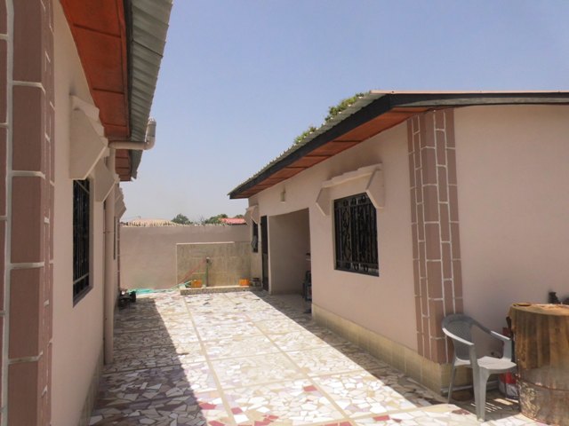 Lovely 3 bedrooms bungalow Lamin