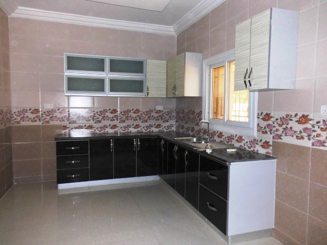 Spacious 4 bedroom Unfurnished Property at Paradise View