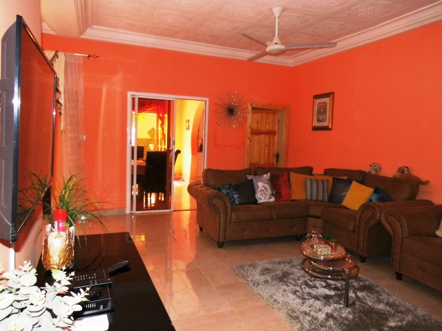 Beautifully designed 4 bedrooms Fully furnished property