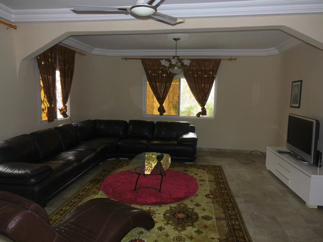 Furnished 3 bedrooms Apartment to Let