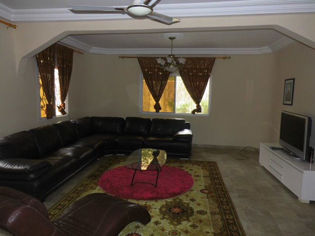 Furnished 3 bedrooms Apartment to Let