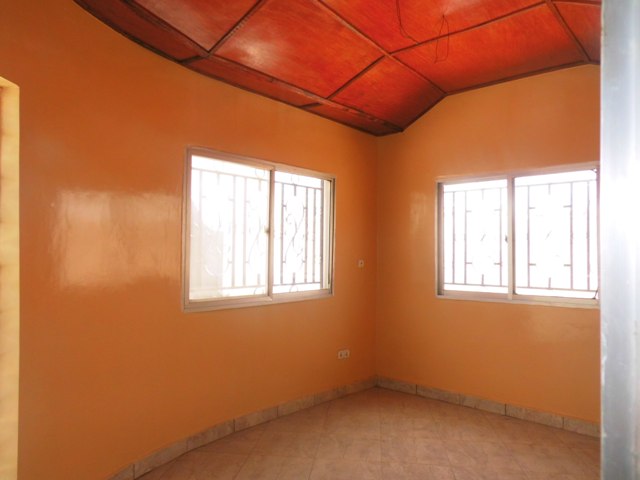 Lovely 3 bedrooms bungalow Lamin