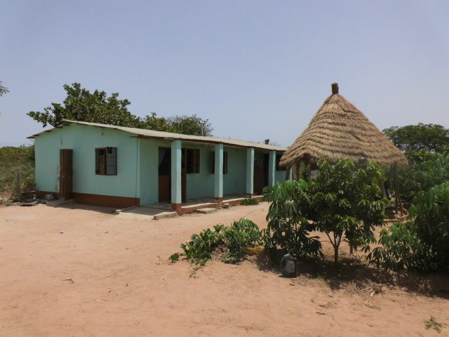 A Suitable and comfortable big 2 bedroom house at Siffoe Village