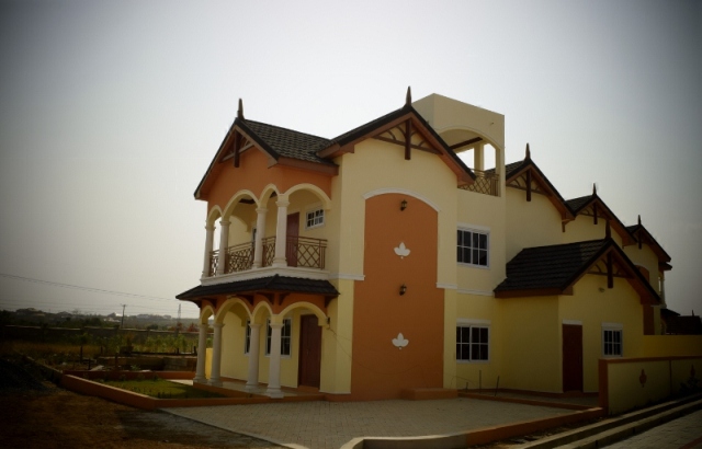 CHERRY HOUSE 3 bedroom story house in BARAKAH estate (Bakoteh)