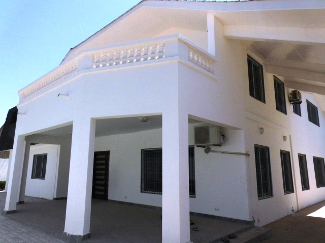 Massive modern 4 bedroom unfurnished house in&nbsp;Fajara