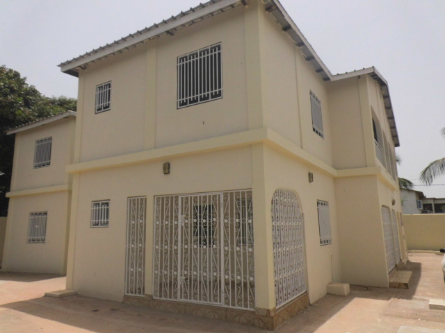 Beautifully Planned 3 Bedroom with fitted Kitchen Located at Sukuta
