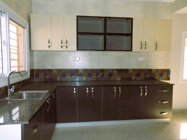 Kaba Unfurnished 2 bedrooms unit at our airport Residence