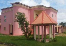 A beautiful furnished 5 bedroom house at old yundum yarambamba