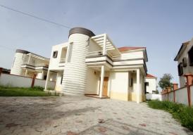 FLORIDA HOUSE 4 bedroom story house in (Salagi)