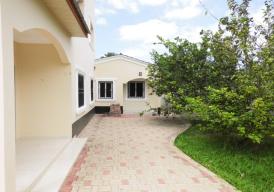 Luxury 6-Bedroom Sea View Residence | Prime Location