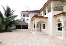 Luxury 6-Bedroom Sea View Residence | Prime Location