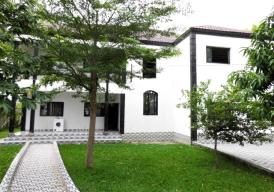 Lovely 4 bedroom home in Sukutu