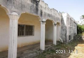 6 bedroom semi detached building Kotu (unfinished)